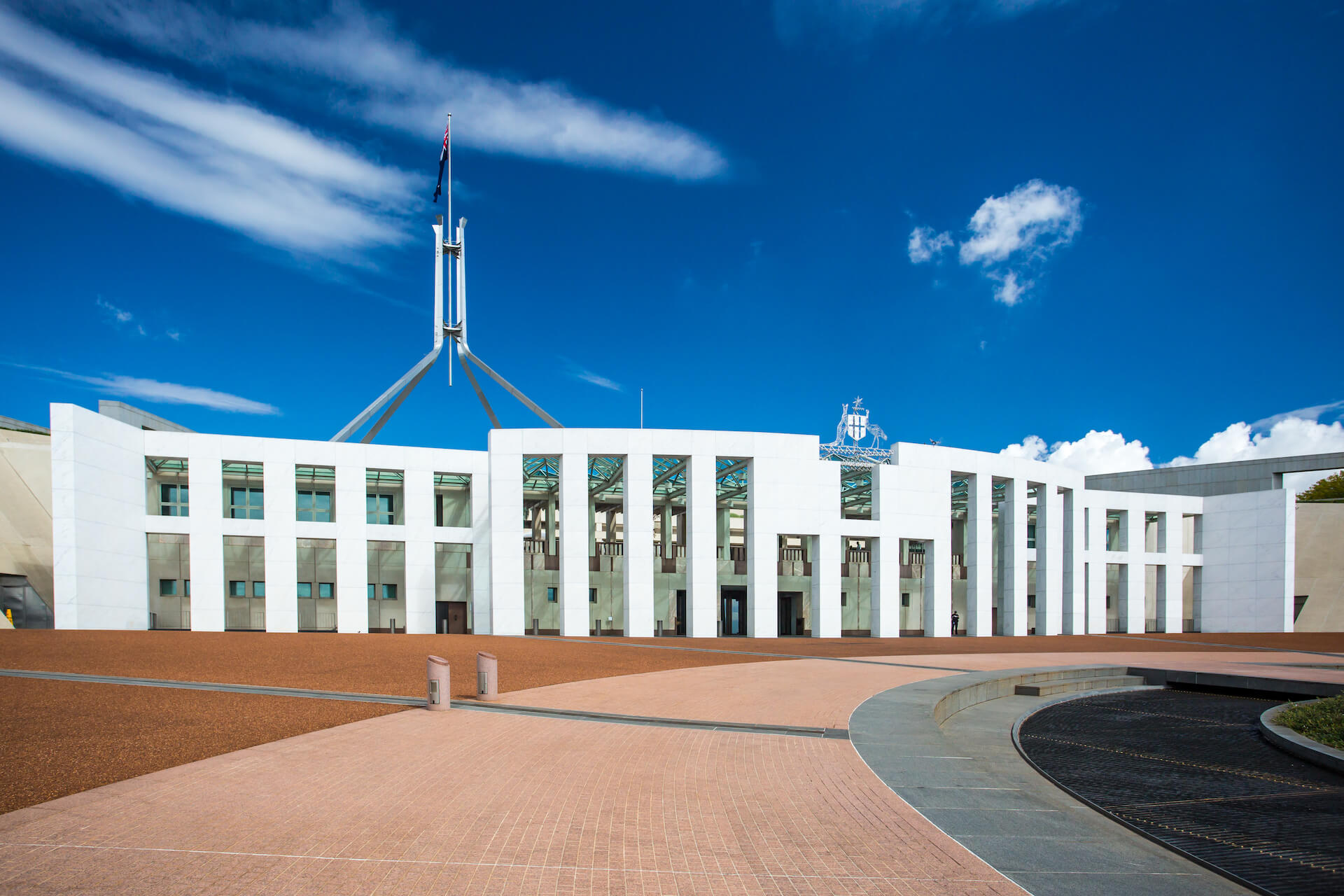 Picture of the Australian parliament building | Featured image for the Blog on the Innovative Architects that Have Changed Architecture from Clements Clarke Architects.