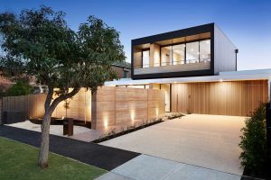 Luxury house facade with landscaping | Featured image for the Luxury Home Facades Blog by Clements Clarke Architects.